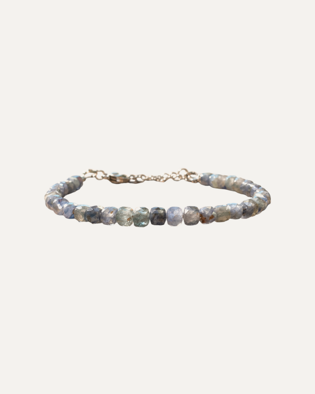 Bracelet Capri en cyanite, vue de face — Théra'Pierres
