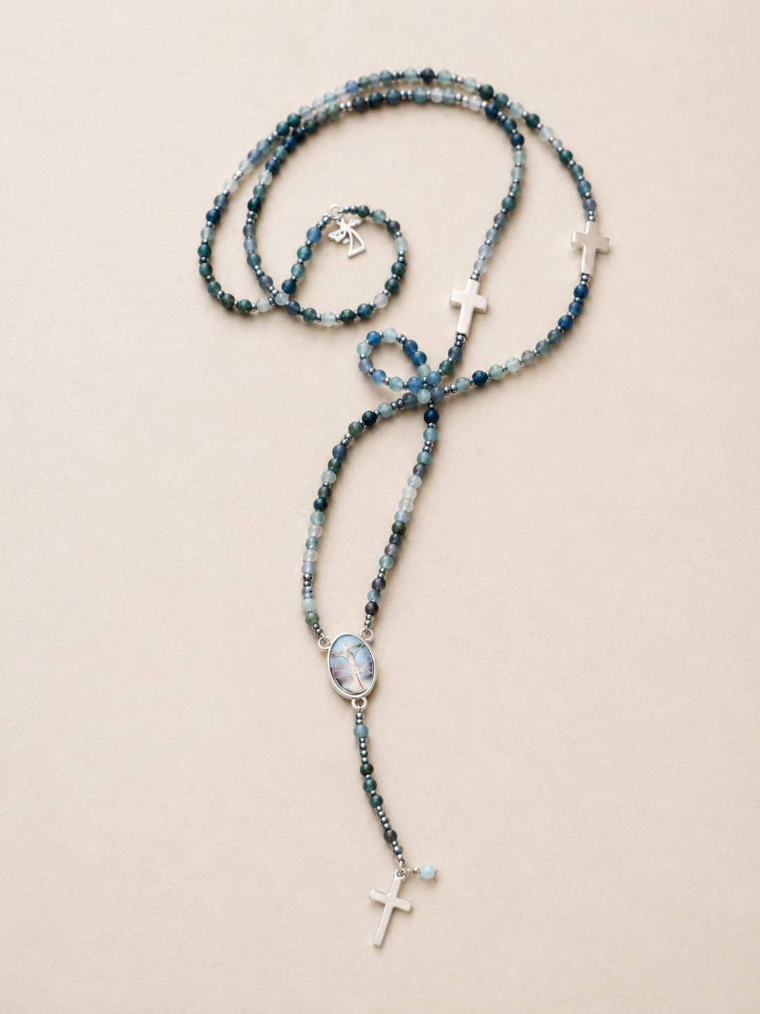 Chapelet Lux, cyanite et médaille Jésus — Thérapierres, Golfe de Saint-Tropez
