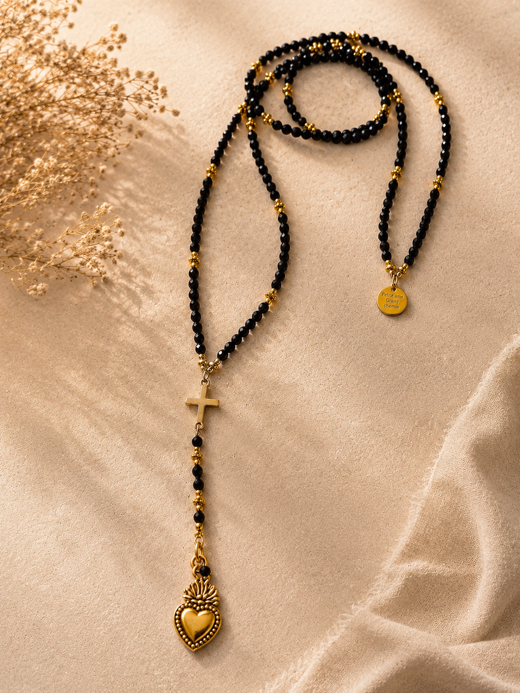 Chapelet Ora, spinelle et médaille Sacré-Cœur — Théra'Pierres, Golfe de Saint-Tropez