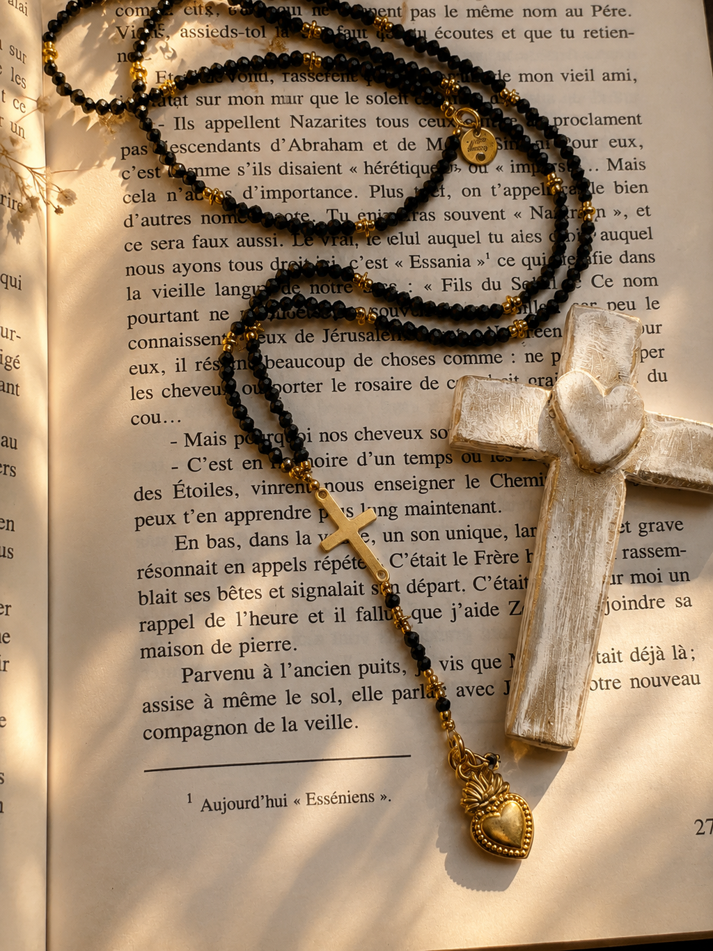 Chapelet Ora, spinelle et médaille Sacré-Cœur — Théra'Pierres, Golfe de Saint-Tropez