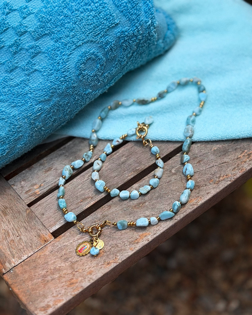 Collier Acqua, larimar, collection Dualità — Théra'Pierres, Golfe de Saint-Tropez